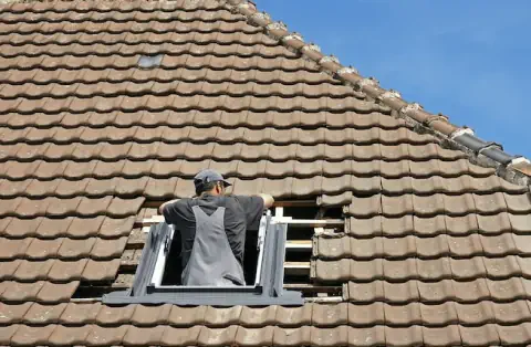 Pose de velux - Saint-Cyr-sur-le-Rhône